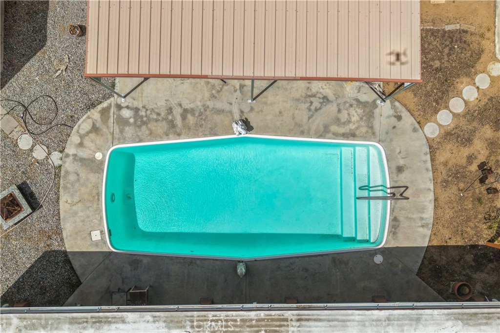 https://media.crmls.org/medias/03c7273d-5c7a-4951-9c15-e9182a5be4b6.jpg?preset=X-Large