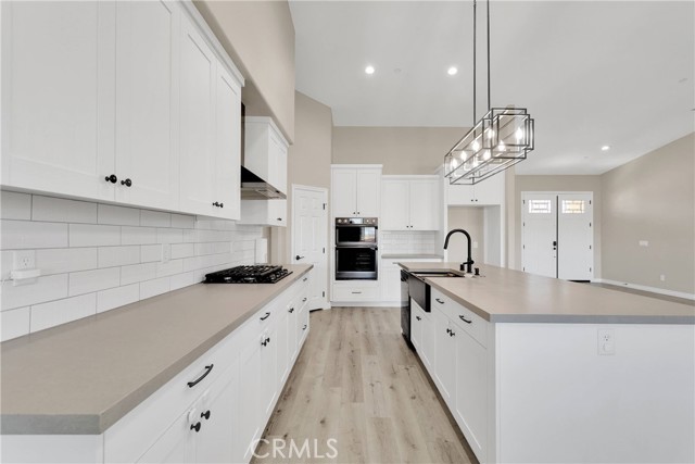 Detail Gallery Image 11 of 47 For 21192 Zuni Rd, Apple Valley,  CA 92307 - 4 Beds | 3/1 Baths