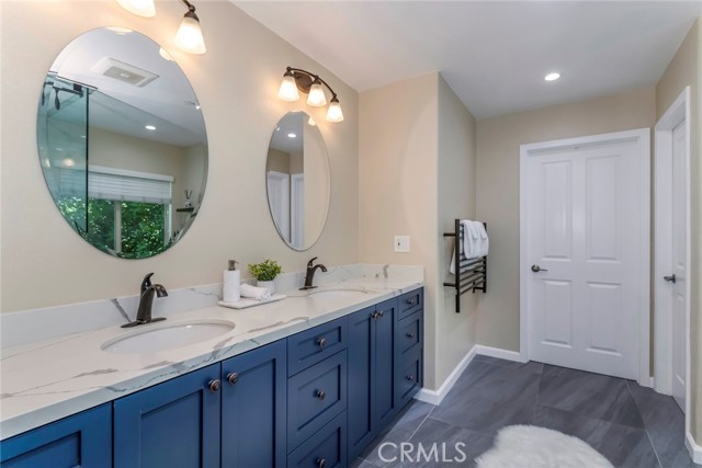 17138 Hickory Ridge Court, Canyon Country CA: https://media.crmls.org/medias/03c76cfb-750a-476e-988b-bbab368a57a2.jpg