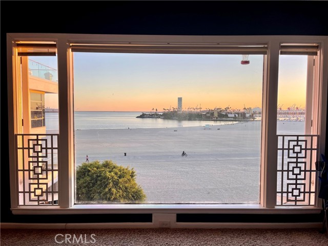 Image 2 for 1100 E Ocean Blvd #13, Long Beach, CA 90802