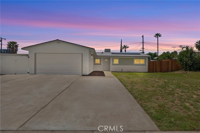 Detail Gallery Image 3 of 31 For 1442 Blythe Ave, Highland,  CA 92346 - 3 Beds | 1/1 Baths