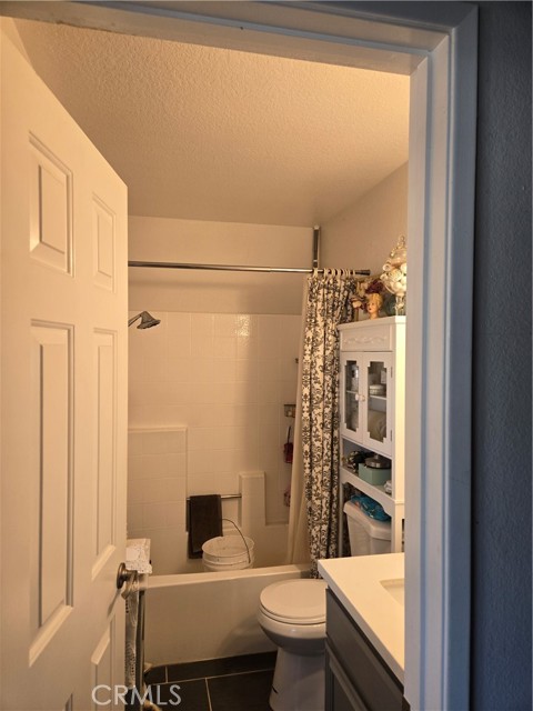 Detail Gallery Image 7 of 19 For 9269 44th St, Jurupa Valley,  CA 92509 - 4 Beds | 2 Baths