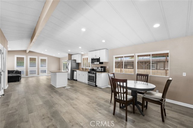 Detail Gallery Image 11 of 47 For 24472 Cornstalk Rd, Wildomar,  CA 92595 - 2 Beds | 2 Baths