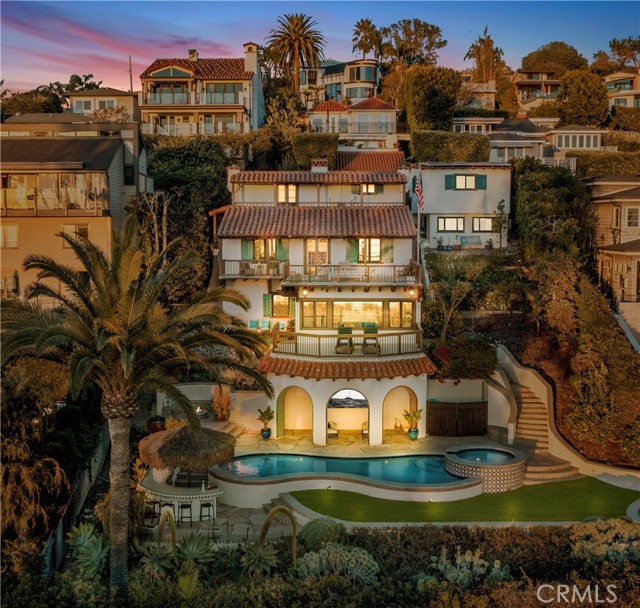 802 Rembrandt Drive, Laguna Beach CA: https://media.crmls.org/medias/03c8fe7e-eb79-4a9a-b08d-d448ea59fc51.jpg
