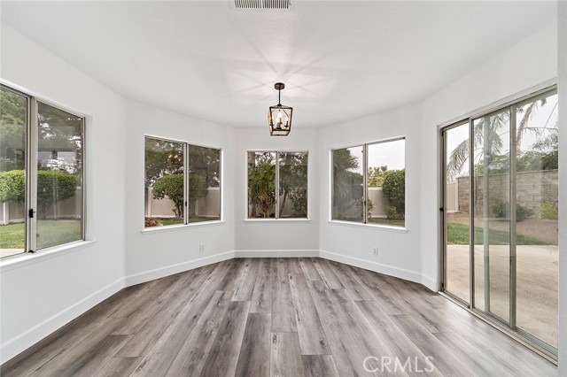 701 Black Oak Circle, Corona CA: https://media.crmls.org/medias/03c9318d-8d3d-4cee-9012-fe6d409f6f6f.jpg