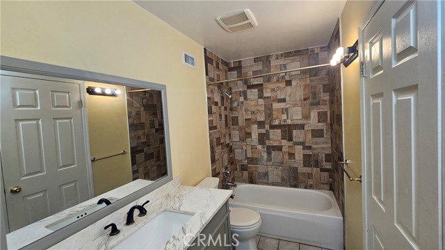 Detail Gallery Image 10 of 24 For 19668 Crystal Springs Ct, Newhall,  CA 91321 - 3 Beds | 2 Baths