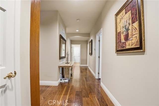 Detail Gallery Image 41 of 69 For 27139 Crystal Springs, Canyon Country,  CA 91387 - 4 Beds | 2/1 Baths