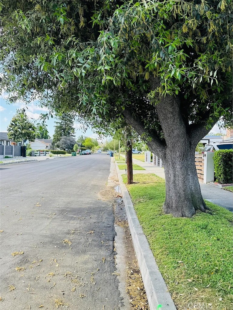 https://media.crmls.org/medias/03c9b467-bd11-4198-88b4-ed65dd132203.jpg?preset=X-Large