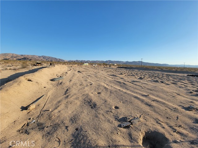 Detail Gallery Image 5 of 14 For 69731 Two Mile Rd, Twentynine Palms,  CA 92277 - – Beds | – Baths