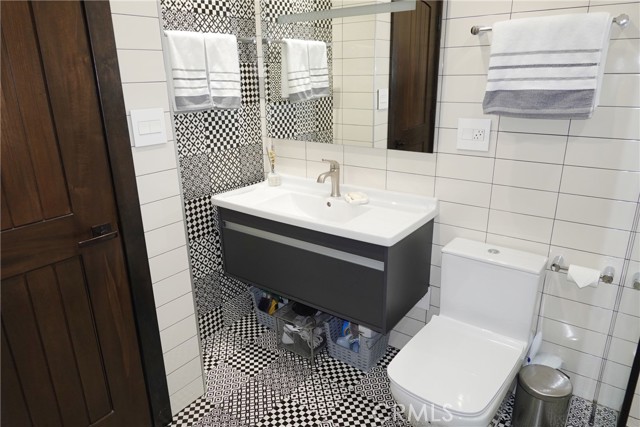 430 Sonora Avenue, Glendale CA: https://media.crmls.org/medias/03ca5862-8df7-4fc4-b015-0c179781def5.jpg