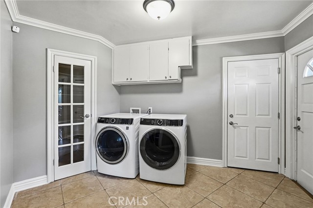 Detail Gallery Image 33 of 64 For 22301 Marilla St, Chatsworth,  CA 91311 - 4 Beds | 3 Baths