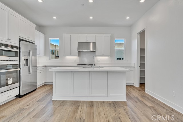 Detail Gallery Image 4 of 16 For 129 Biome, Irvine,  CA 92618 - 4 Beds | 4 Baths