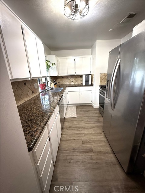 7705 Lansdale Circle, Stanton CA: https://media.crmls.org/medias/03cb543f-0811-4964-a9b4-270a657ecbc8.jpg