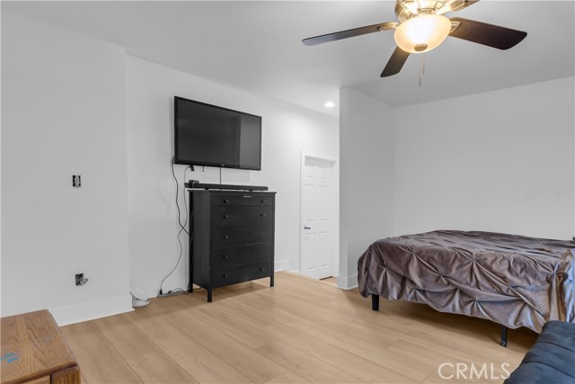 Detail Gallery Image 30 of 51 For 9888 Trinity, Oak Hills,  CA 92344 - 6 Beds | 2 Baths