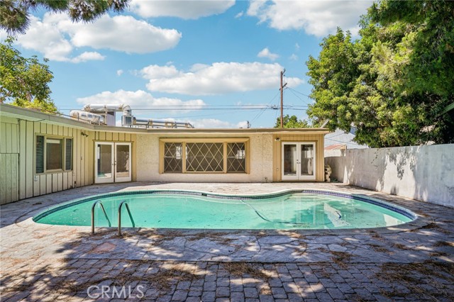 1829 E Jackson Street, Long Beach CA: https://media.crmls.org/medias/03cd2369-cfd5-4b85-86cb-06b58f5315d9.jpg