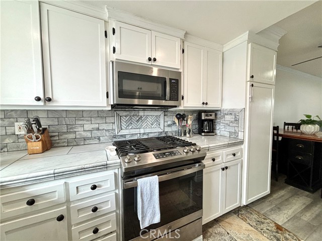 Detail Gallery Image 8 of 30 For 135 Doverfield Dr #58,  Placentia,  CA 92870 - 2 Beds | 1/1 Baths