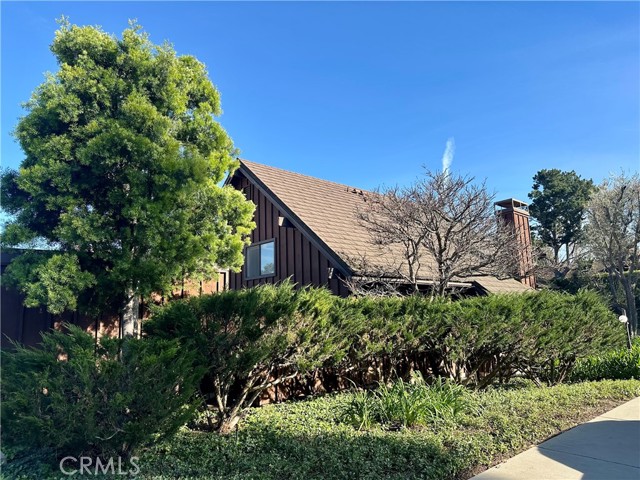 Detail Gallery Image 2 of 23 For 1224 Westmont Dr, San Pedro,  CA 90732 - 2 Beds | 2/1 Baths