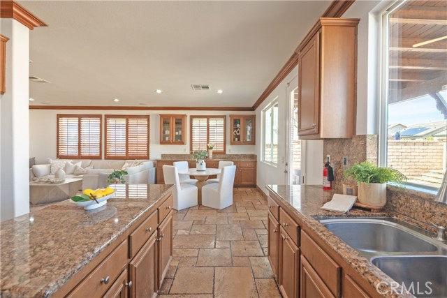 Detail Gallery Image 16 of 33 For 17425 Honey Maple, Canyon Country,  CA 91387 - 4 Beds | 3 Baths