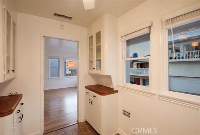 204 38th Street, Manhattan Beach, California 90266, 3 Bedrooms Bedrooms, ,2 BathroomsBathrooms,Residential,Sold,38th,SB22047945