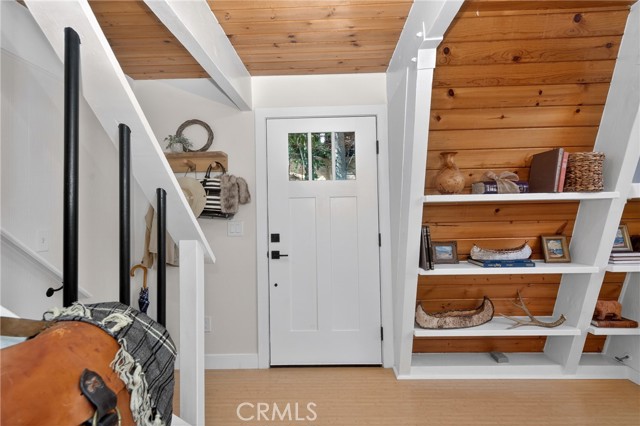 Detail Gallery Image 34 of 49 For 26980 Everest, Lake Arrowhead,  CA 92317 - 2 Beds | 2 Baths