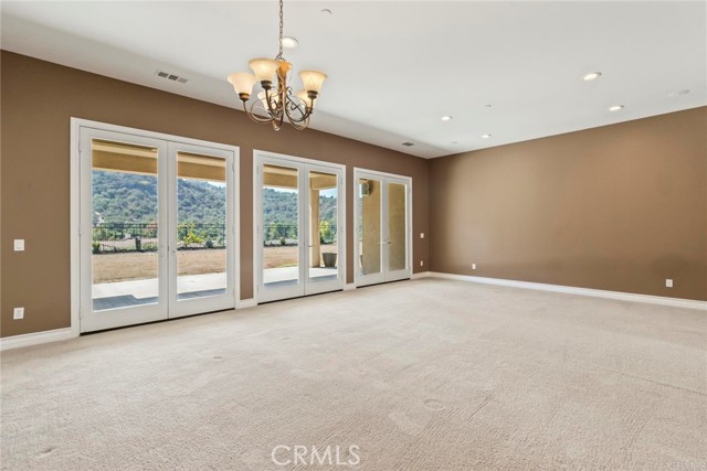 Detail Gallery Image 10 of 62 For 14257 Coeur D'alene Ct, Valley Center,  CA 92082 - 4 Beds | 3/1 Baths