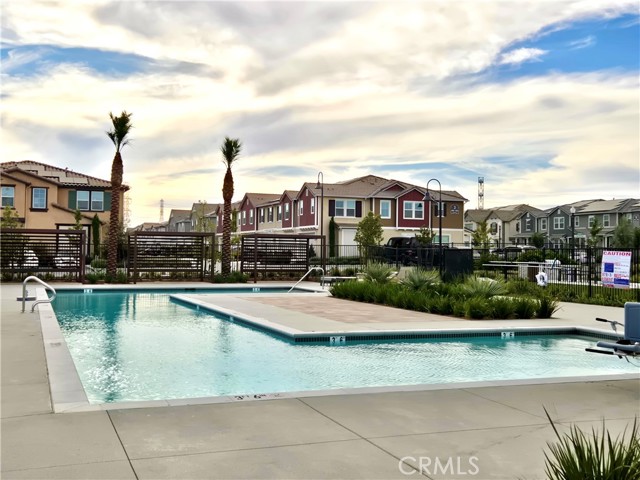 3943 E Carmel Privado, Ontario CA: https://media.crmls.org/medias/03d1711e-6f3f-460a-8d79-e19a0c9b6c3a.jpg