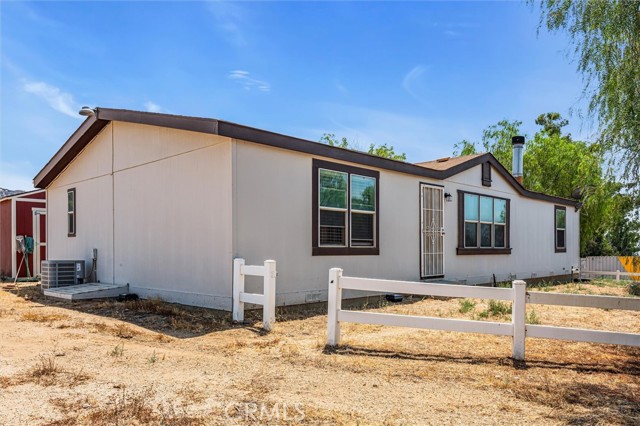 24368 Malone Avenue, Menifee CA: https://media.crmls.org/medias/03d1de81-688a-41ea-813d-780f8d78f273.jpg