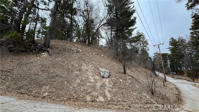 701 Preston Drive, Running Springs CA: https://media.crmls.org/medias/03d2b9ca-5731-4500-aab9-da6d22a17d3c.jpg