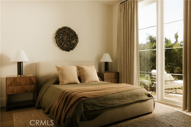 Detail Gallery Image 19 of 50 For 4748 Noble Ave, Sherman Oaks,  CA 91403 - 5 Beds | 5/1 Baths