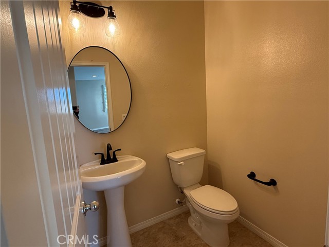 Detail Gallery Image 8 of 16 For 7435 Silver Saddle Ct., Corona,  CA 92880 - 4 Beds | 3/1 Baths
