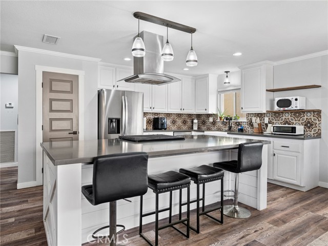 Detail Gallery Image 11 of 35 For 12885 Golf Course Dr, Victorville,  CA 92395 - 3 Beds | 3 Baths