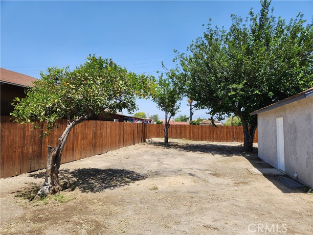 Detail Gallery Image 17 of 23 For 841 E H St, Colton,  CA 92324 - 2 Beds | 1 Baths