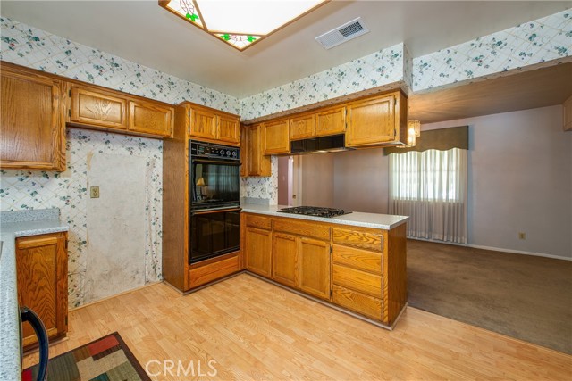 Detail Gallery Image 13 of 40 For 3250 Maricopa Dr, Riverside,  CA 92507 - 4 Beds | 2 Baths