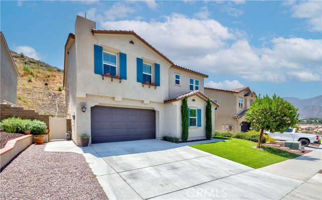 Detail Gallery Image 2 of 42 For 24764 Rockston Dr, Corona,  CA 92883 - 5 Beds | 3 Baths