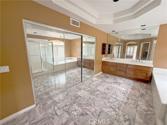 Detail Gallery Image 10 of 13 For 27185 Ocean Dunes St, Moreno Valley,  CA 92555 - 4 Beds | 3 Baths