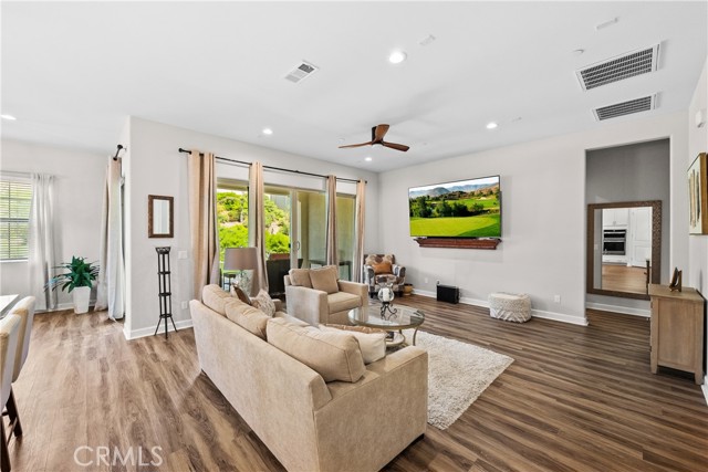 24184 Crestley Drive, Corona CA: https://media.crmls.org/medias/03d6826a-470c-49db-8bdc-ccb8fbdff47e.jpg