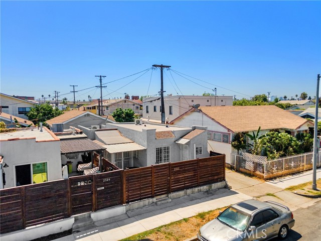 Detail Gallery Image 1 of 41 For 2322 E 14th St, Long Beach,  CA 90804 - 2 Beds | 1 Baths