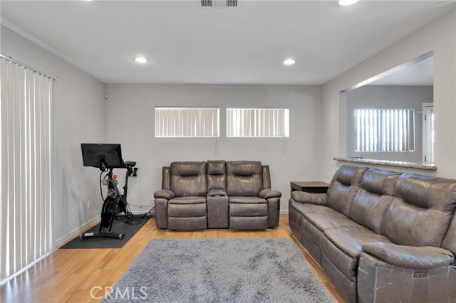11311 BLYTHE Street photo 4