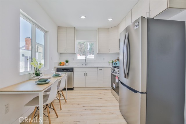 Detail Gallery Image 39 of 60 For 206 via Colusa, Redondo Beach,  CA 90277 - 4 Beds | 3 Baths