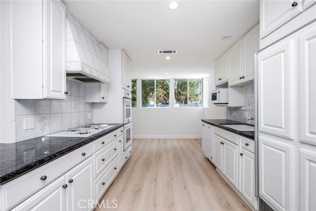 Detail Gallery Image 13 of 30 For 7144 Deveron Ridge Rd, West Hills,  CA 91307 - 3 Beds | 2 Baths