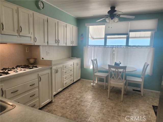 Detail Gallery Image 22 of 44 For 6245 E Marina View Drive #240,  Long Beach,  CA 90803 - 2 Beds | 2 Baths