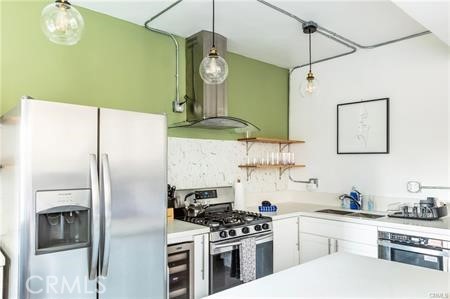 360 W Ocean Boulevard #204