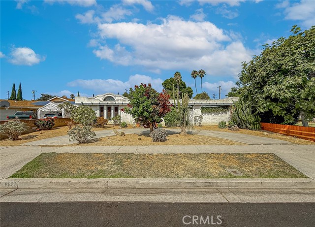 8835 Monogram Avenue, North Hills CA: https://media.crmls.org/medias/03d825b8-b867-479a-898a-74e3e9a5bb1d.jpg
