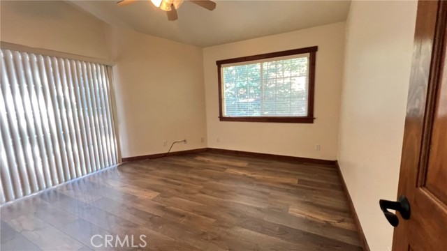 24861 Finhaut Drive, Crestline CA: https://media.crmls.org/medias/03d8503b-0c4e-4846-b4e7-f354dd2acfea.jpg