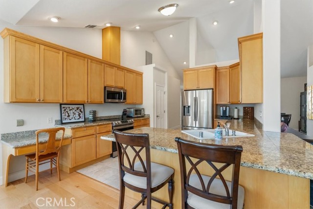 Detail Gallery Image 11 of 31 For 5541 Lake Shastina Dr, Weed,  CA 96094 - 3 Beds | 2 Baths