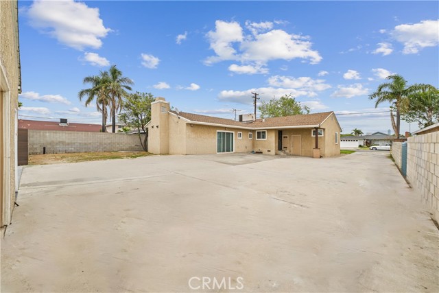 9614 Cypress Avenue, Fontana CA: https://media.crmls.org/medias/03d95e85-cad3-4ebb-adb6-f80acee1e3e1.jpg