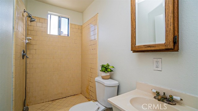 Detail Gallery Image 32 of 55 For 507 E J St, Ontario,  CA 91764 - 3 Beds | 2 Baths