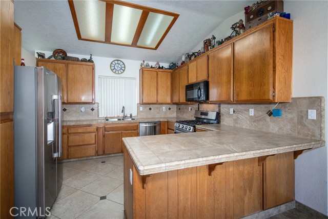 Detail Gallery Image 13 of 32 For 16923 Candlewood Rd, Apple Valley,  CA 92307 - 3 Beds | 2/1 Baths