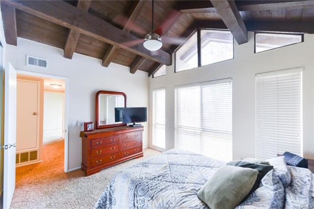 101 Oval Road # 1, Irvine, California 92604, 3 Bedrooms Bedrooms, ,2 BathroomsBathrooms,Residential Lease,For Rent,101 Oval Road # 1,CROC25156745