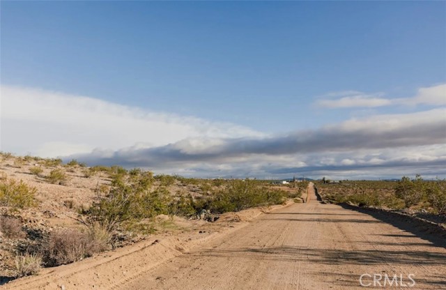 Detail Gallery Image 3 of 11 For 3170 Stonehill Ave, Joshua Tree,  CA 92252 - – Beds | – Baths